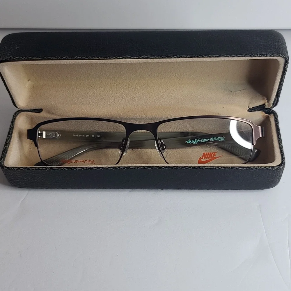 Nike Glassea Frame New 8011 241.‎ Factory Blank Lens. Nire Air. W/Case. Tortoise